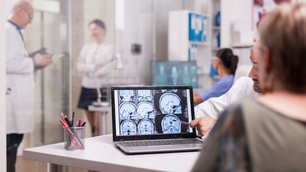 Afasia después de un ACV: cómo la tecnología ayuda a recuperar el lenguaje
