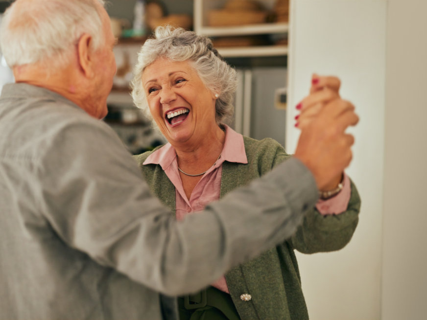 Envejecer de manera saludable: 6 claves para cuidar la calidad de vida en la adultez mayor